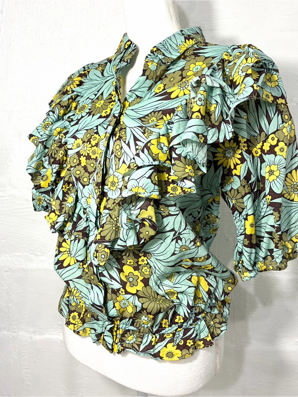 INC INTERNATIONAL CONCEPT FLORAL RUFFLE BUTTON FRONT TOP